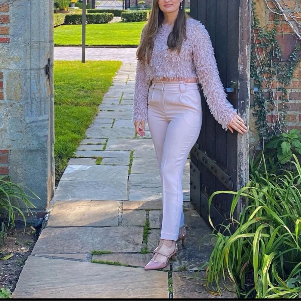 Top - Picture 2 of 2